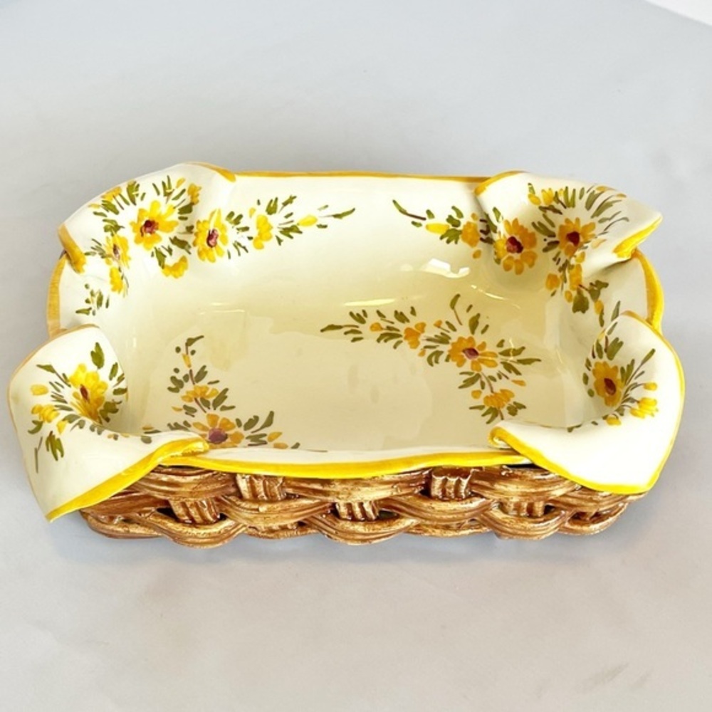 Vintage 1980s ceramic picnic basket bread basket
